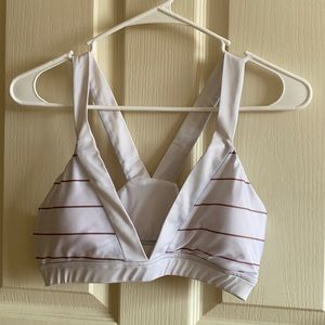 Women’s bikini top in size small